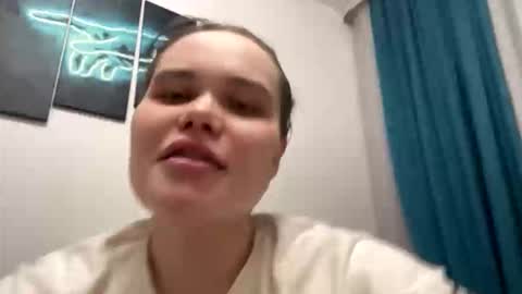 Snapshot of babymeow17 chatting on 10-05-25, 01:26 babymeow17 online show from 10-05-25, 01:26