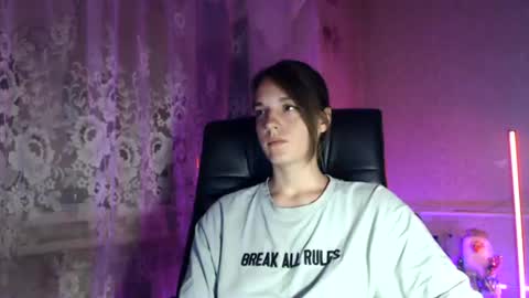 Snapshot of babymuro4ka chatting on 06-13-26, 06:39 Sonya online show from 06-13-26, 06:39