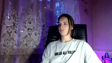 Snapshot of babymuro4ka chatting on 06-23-26, 06:06 Sonya online show from 06-23-26, 06:06
