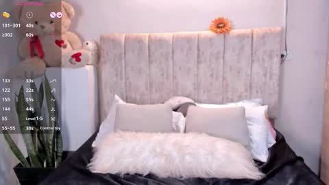 sophie online show from 11-11-25, 09:26