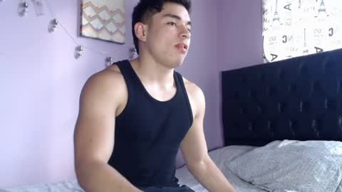 Snapshot of babytwunkz chatting on 11-22-25, 09:25 Hey Im Zayn good to see u here online show from 11-22-25, 09:25