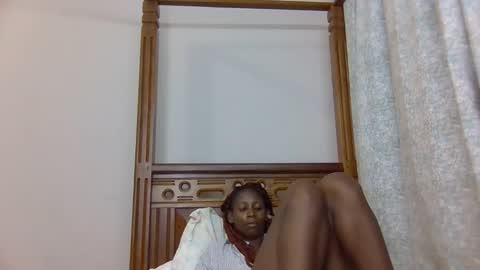 Snapshot of babytylerr chatting on 10-15-25, 07:25 babytylerr online show from 10-15-25, 07:25