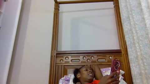 Snapshot of babytylerr chatting on 01-09-26, 03:53 babytylerr online show from 01-09-26, 03:53