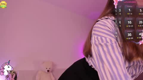 Snapshot of babyuniporn chatting on 02-21-26, 06:31 Eva online show from 02-21-26, 06:31