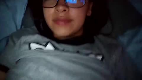 Snapshot of babyymango_ chatting on 12-31-24, 10:26 Gisselle online show from 12-31-24, 10:26