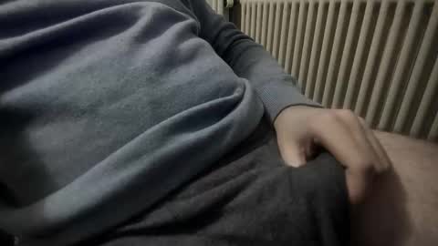 Snapshot of backfromashes chatting on 12-04-25, 03:32 Armin online show from 12-04-25, 03:32