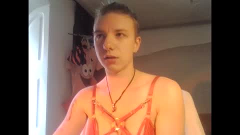 Snapshot of backuphoney chatting on 12-19-25, 12:01 Honey online show from 12-19-25, 12:01