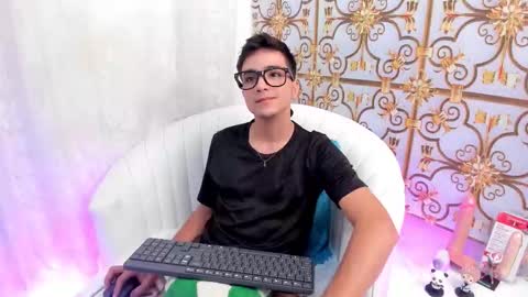 bad_boy_21_ online show from 03-20-26, 10:09