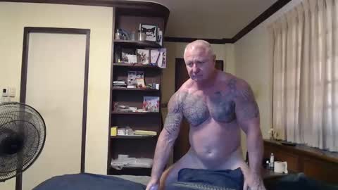 Snapshot of bad_boy_jamie chatting on 03-10-25, 05:54 bad_boy_jamie online show from 03-10-25, 05:54