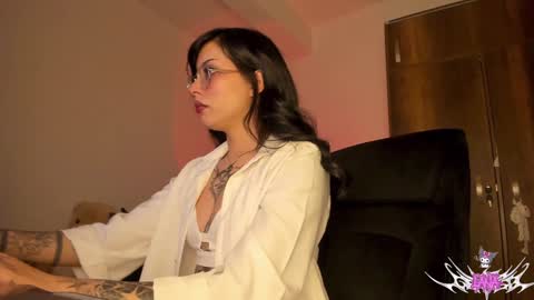 Snapshot of bad_cherry chatting on 12-03-24, 02:03 Bratty Lanita - independent online show from 12-03-24, 02:03