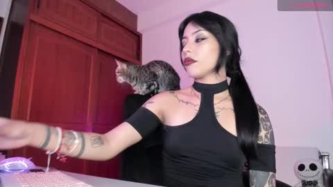 Snapshot of bad_cherry chatting on 10-04-25, 09:46 Bratty Lanita - independent online show from 10-04-25, 09:46