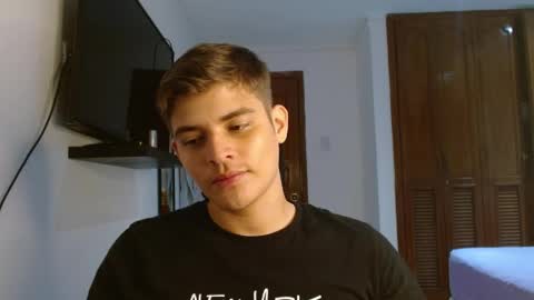 Snapshot of badbunny_69_ chatting on 03-28-26, 06:13 badbunny_69_ online show from 03-28-26, 06:13