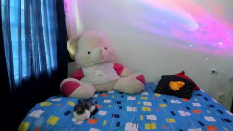 Snapshot of baddest_cat chatting on 04-28-26, 08:25 baddestcat online show from 04-28-26, 08:25