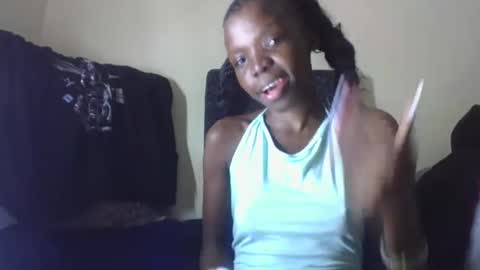 baddie_floxxy online show from 04-20-26, 07:04