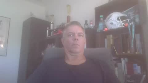 Snapshot of badger32934 chatting on 09-27-25, 04:12 Badger online show from 09-27-25, 04:12