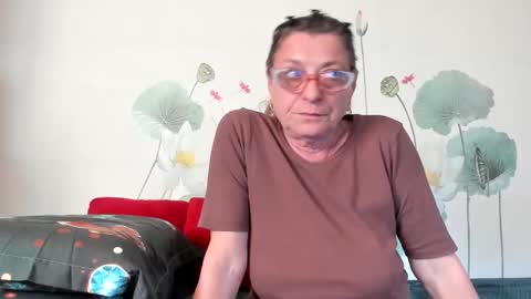 Snapshot of badgg chatting on 03-08-26, 02:10 Gina online show from 03-08-26, 02:10