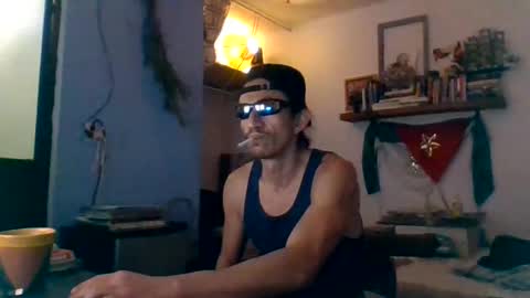 Mexican livin Off the Wall online show from 12-20-24, 02:16