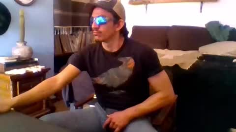 Mexican livin Off the Wall online show from 01-17-26, 07:17