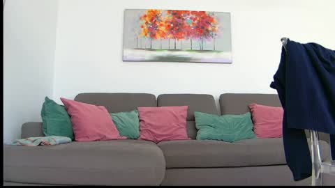 Cayenne   online show from 04-01-26, 08:37