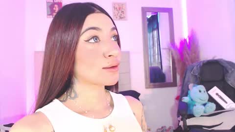 Snapshot of bahianawood chatting on 12-18-25, 12:44 bahianawood online show from 12-18-25, 12:44