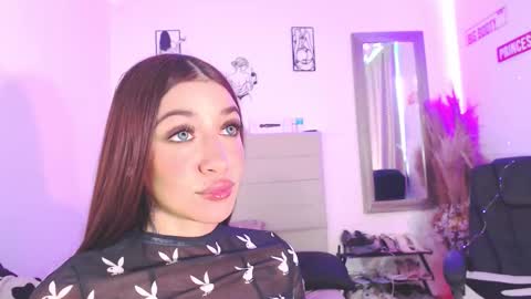 Snapshot of bahianawood chatting on 02-12-26, 02:23 bahianawood online show from 02-12-26, 02:23