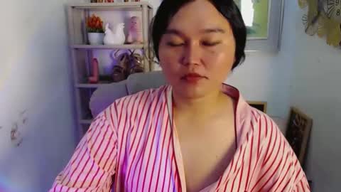 Snapshot of bahoglaway69 chatting on 06-11-26, 12:32 april online show from 06-11-26, 12:32