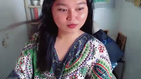 Snapshot of bahoglaway69 chatting on 06-17-26, 06:05 april online show from 06-17-26, 06:05