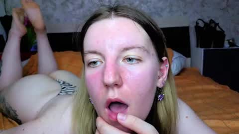 holly online show from 04-21-26, 03:39