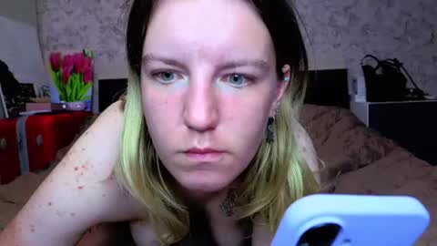 holly online show from 07-10-26, 05:04