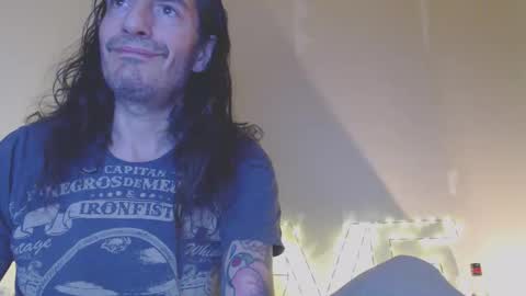 Bailey online show from 03-03-26, 01:34