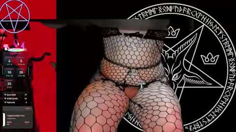 Snapshot of baileymonarch chatting on 10-20-25, 12:11 Bailey online show from 10-20-25, 12:11