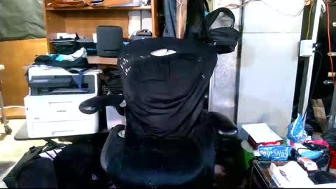 Snapshot of balddickstroking chatting on 12-18-25, 05:24 balddickstroking online show from 12-18-25, 05:24