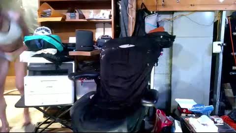 Snapshot of balddickstroking chatting on 12-20-25, 10:00 balddickstroking online show from 12-20-25, 10:00