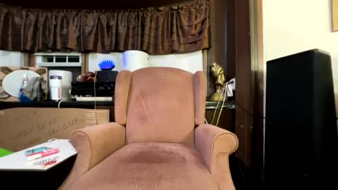 Snapshot of balddickstroking chatting on 01-07-26, 02:03 balddickstroking online show from 01-07-26, 02:03