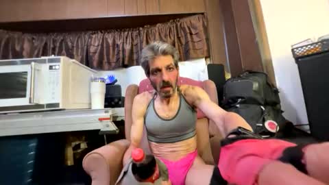 Snapshot of balddickstroking chatting on 01-11-26, 06:18 balddickstroking online show from 01-11-26, 06:18