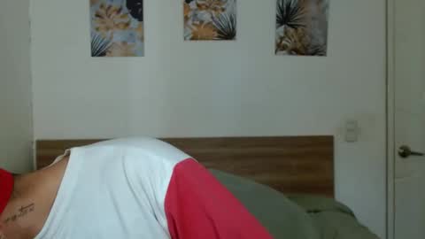 Snapshot of baltazardupont chatting on 12-26-24, 03:31 Andres - online show from 12-26-24, 03:31