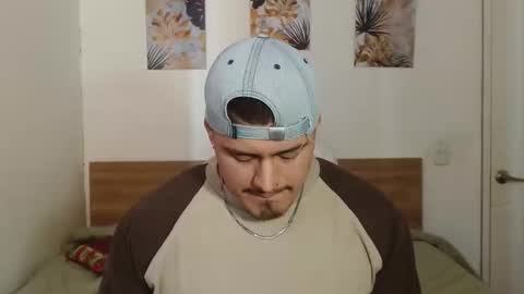 Snapshot of baltazardupont chatting on 12-31-24, 03:20 Andres - online show from 12-31-24, 03:20