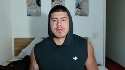 Snapshot of baltazardupont chatting on 01-23-25, 10:01 Andres - online show from 01-23-25, 10:01