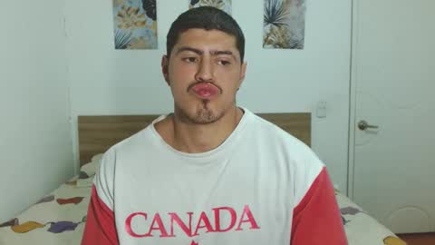 Snapshot of baltazardupont chatting on 01-28-25, 02:43 Andres - online show from 01-28-25, 02:43