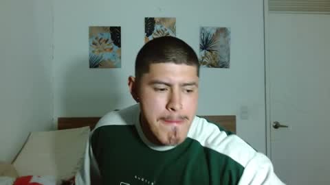 Snapshot of baltazardupont chatting on 01-31-25, 11:46 Andres - online show from 01-31-25, 11:46