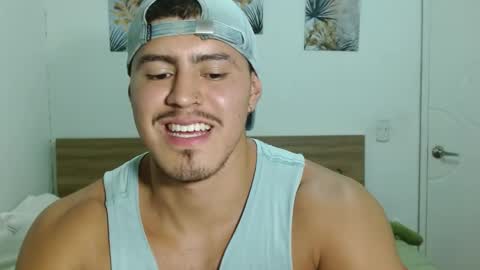 Snapshot of baltazardupont chatting on 02-08-25, 02:58 Andres - online show from 02-08-25, 02:58