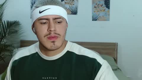 Snapshot of baltazardupont chatting on 02-28-25, 02:53 Andres - online show from 02-28-25, 02:53