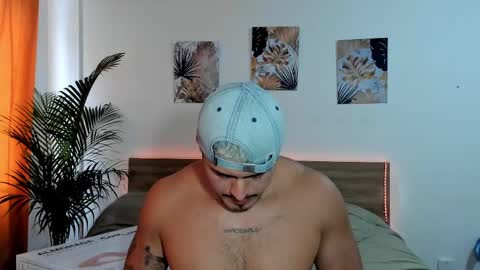 Snapshot of baltazardupont chatting on 03-07-25, 07:05 Andres - online show from 03-07-25, 07:05