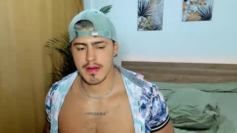 Snapshot of baltazardupont chatting on 03-11-25, 02:32 Andres - online show from 03-11-25, 02:32