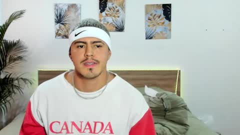 Snapshot of baltazardupont chatting on 03-11-25, 01:56 Andres - online show from 03-11-25, 01:56