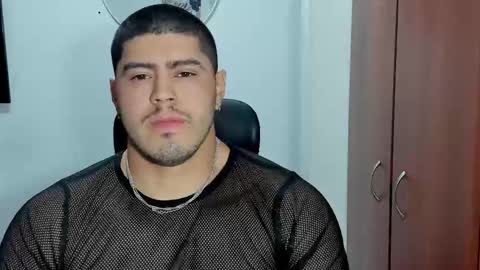 Snapshot of baltazardupont chatting on 09-10-25, 11:54 Andres - online show from 09-10-25, 11:54