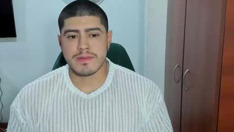 Snapshot of baltazardupont chatting on 09-20-25, 11:44 Andres - online show from 09-20-25, 11:44