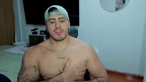 Snapshot of baltazardupont chatting on 09-29-25, 02:06 Andres - online show from 09-29-25, 02:06