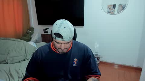 Snapshot of baltazardupont chatting on 10-07-25, 02:03 Andres - online show from 10-07-25, 02:03