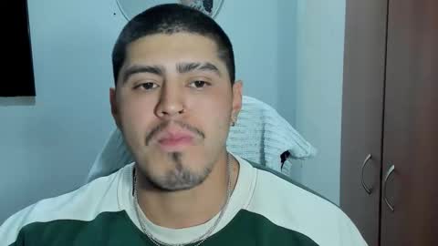 Snapshot of baltazardupont chatting on 10-21-25, 02:12 Andres - online show from 10-21-25, 02:12